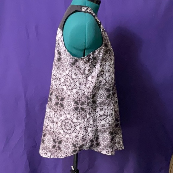 Maurice’s womens plu size bejeweled sleeveless blouse, size 1X - Picture 2 of 7